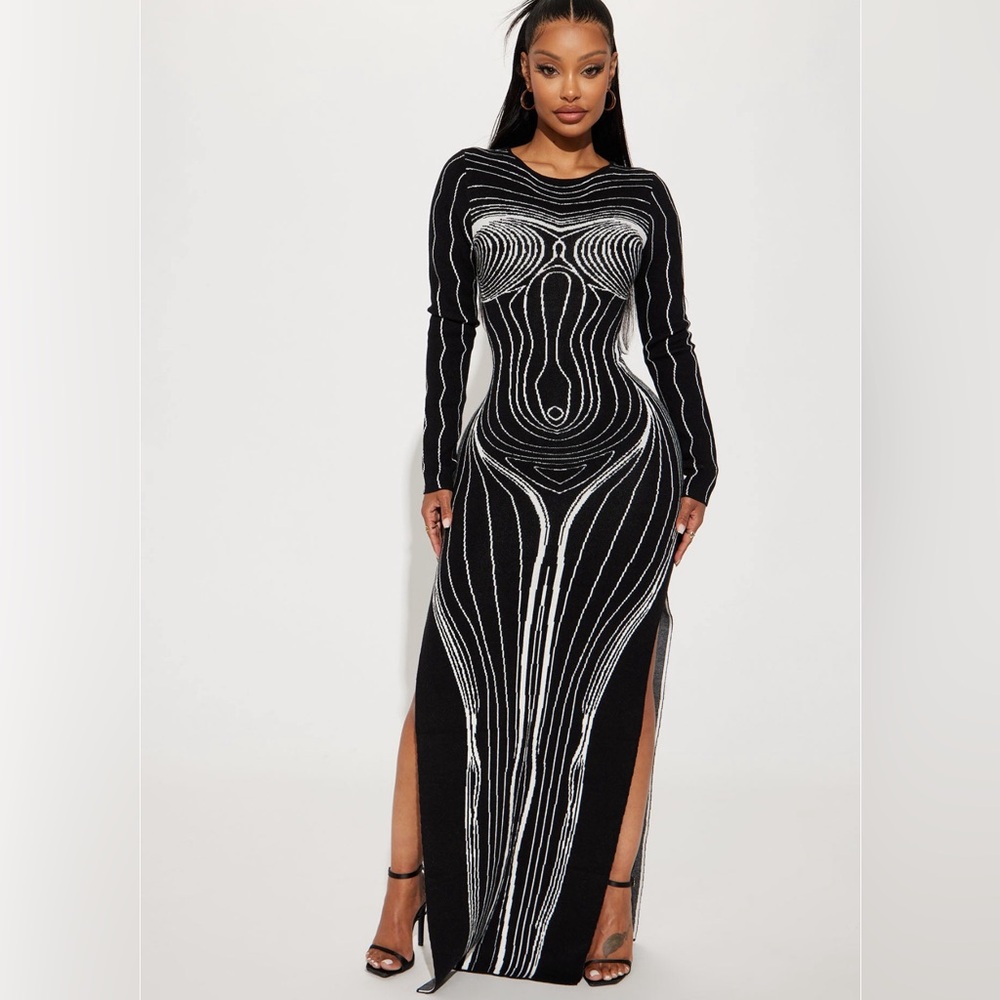 NWOT Body Heat Sweater Maxi Dress
